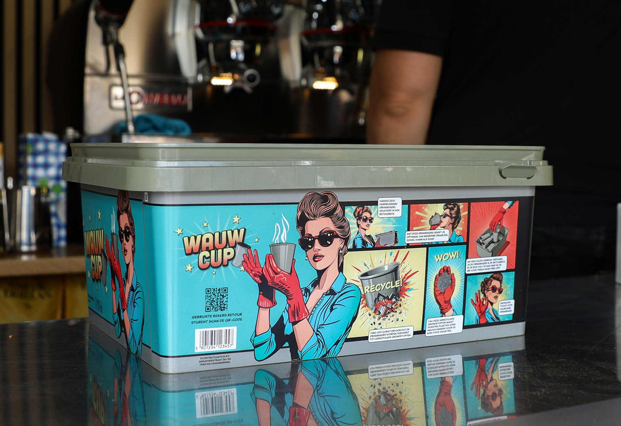 Wauw-cup-conpax